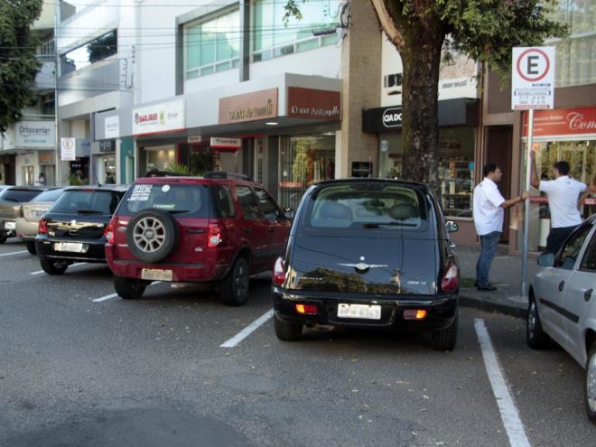 No período de transição, a empresa atualmente contratada deverá devolver, em até 90 dias, eventuais créditos existentes nas contas dos usuários