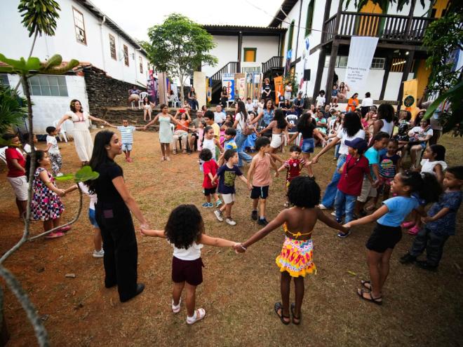 Circulação do festival cultural começou em João Monlevade e Nova Era, com sessões de cinema, teatro, oficinas educativas e exposição produzidas em Antônio Dias