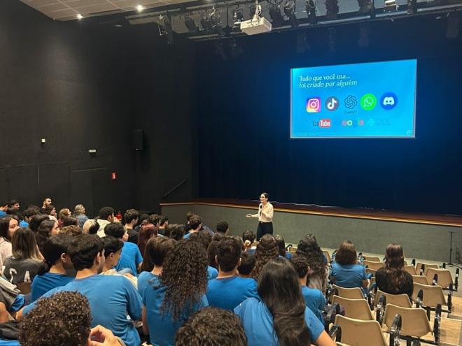 Entre as instituições de ensino visitadas está o Colégio São Francisco