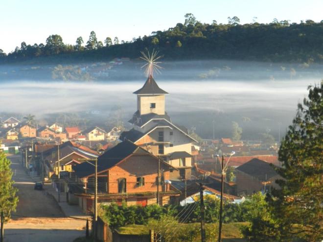 O distrito de Monte Verde, eleito o melhor destino de clima frio no Brasil, abre a temporada do Inverno em Minas 2026