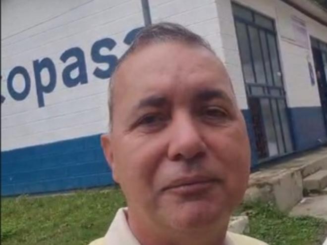Elcinho, prefeito de Antônio Dias, usou seu perfil nas mídias sociais para comunicar a retomada do abastecimento