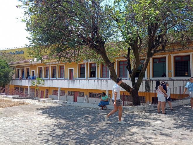 Área interna do colégio, palco de votação ao longo das décadas até as últimas eleições em 2024