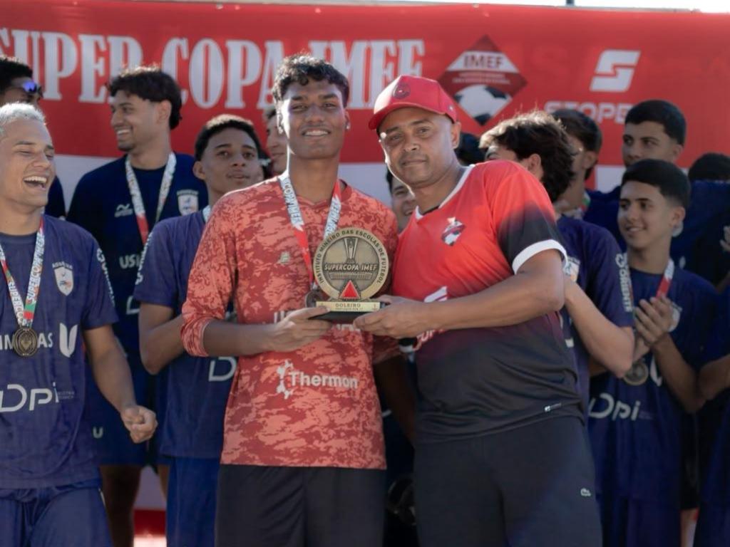 Gabriel fechou a Supercopa IMEF como campeão, sem levar nenhum gol e eleito o melhor goleiro