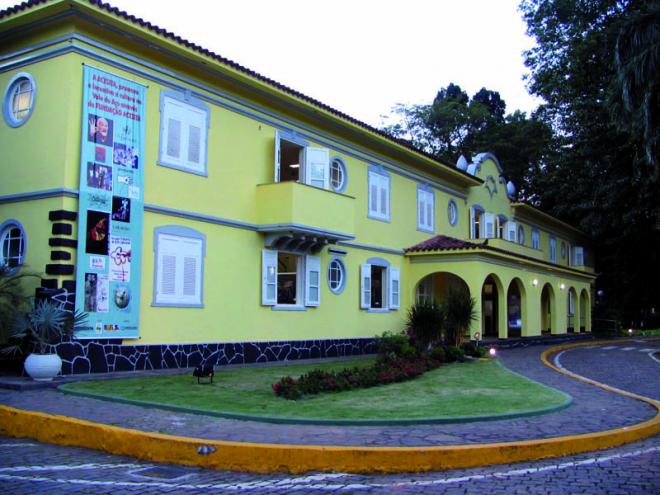 A encantadora sede da Fundação Cultural Aperam Acesita