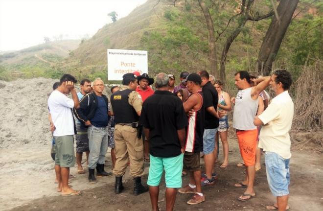 Houve protesto pela manhã, mas interdição programada foi executada 