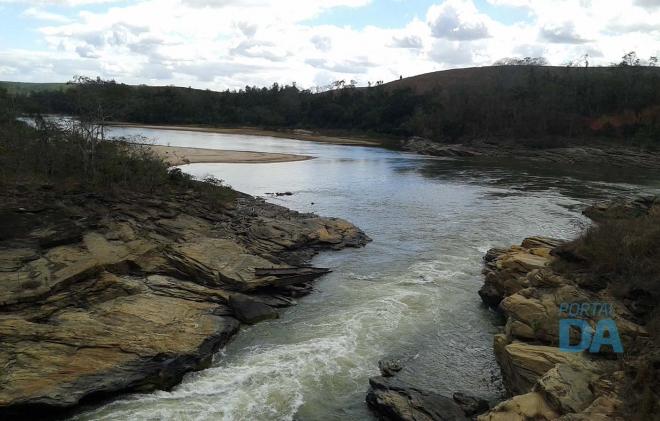 Como era o rio doce na Ponte Queimada, antes da catástrofe da mineração