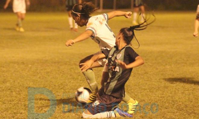 O desentendimento começou após o jogo, quando a atleta do América, Bruna Santos, foi em direção ao banco de reservas do Ipatinga e agrediu Kethleen Azevedo, treinadora do Ipatinga. 