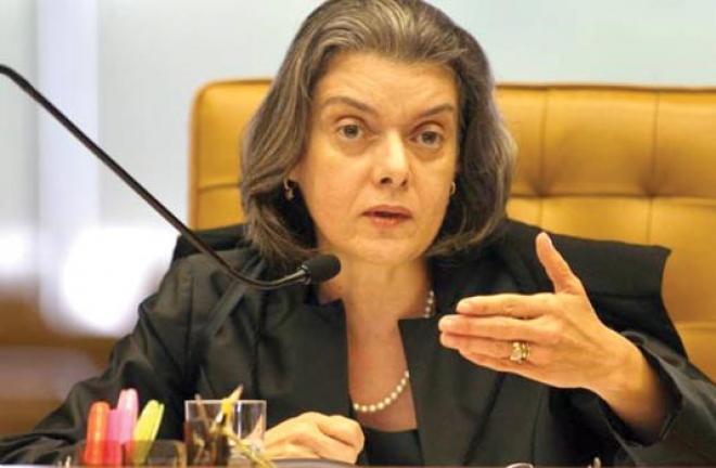 Ministra Cármen Lúcia, que também é presidente do Conselho Nacional de Justiça (CNJ), tem feito visitas surpresas a presídios do país