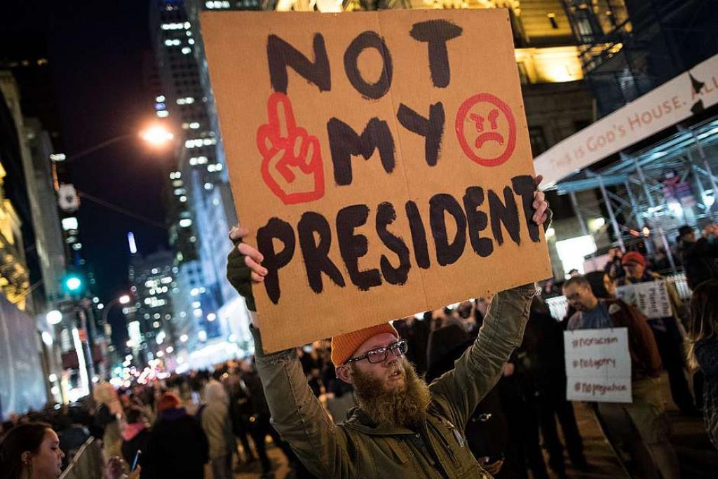 Desde sexta-feira, várias cidades dos EUA enfrentam protestos contra Trump
