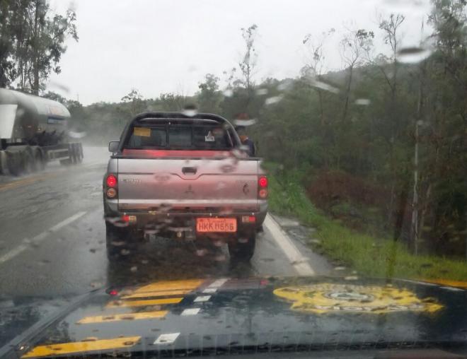 Polícia acredita que roubos de picapes tenham relação com ataques na madruga de domingo 