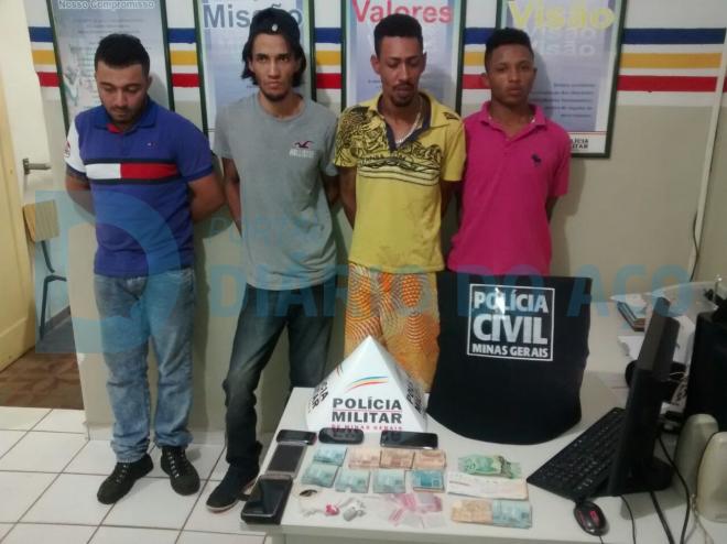 Os suspeitos foram presos, após uma abordagem inicial a dois deles, no Centro de Iapu
