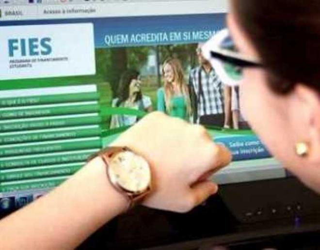 O estudante deve ficar de olho na página do Fies