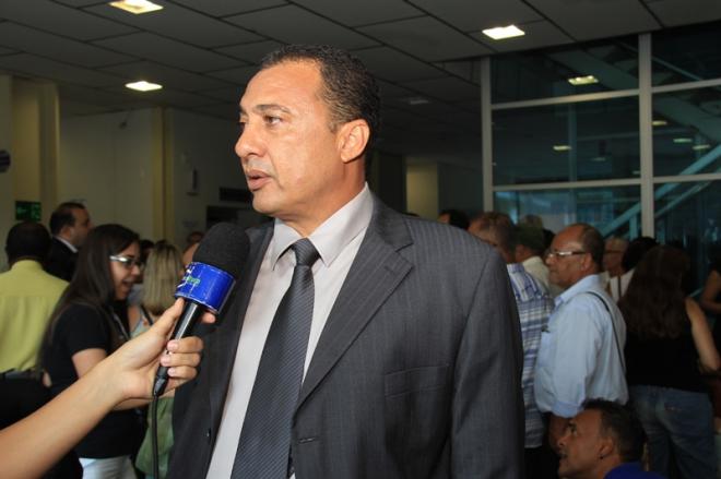 Reeleito, Adiel de Oliveira (PV) ressalta o papel fundamental do legislador municipal