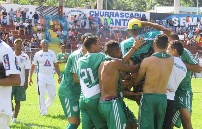 Juniores do Palmeiras e do União do Leste abriu a tarde de decisões do Campeonato Acesitano