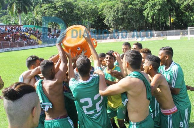 Juniores do Palmeiras e do União do Leste abriu a tarde de decisões do Campeonato Acesitano