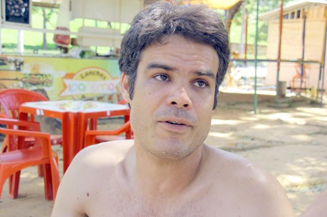 Neander Andrade, 34, comerciante. “Minhas expectativas para o ano que vem são básicas, são mínimas. Não tem muito em que acreditar, mas também não tem nada de pessimismo. Tem que trabalhar e continuar o que a gente continua fazendo. Também não tenho nenhum sonho para o ano que vem”. 