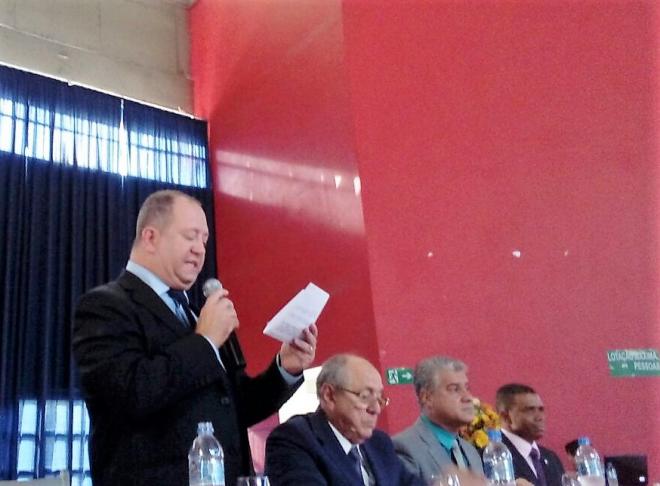 O prefeito Geraldo Hilário Torres 