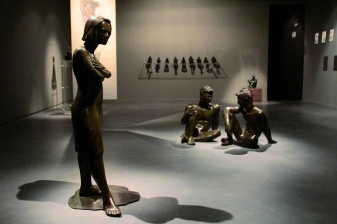 As esculturas e desenhos de Leo Santana estão expostos em Ipatinga