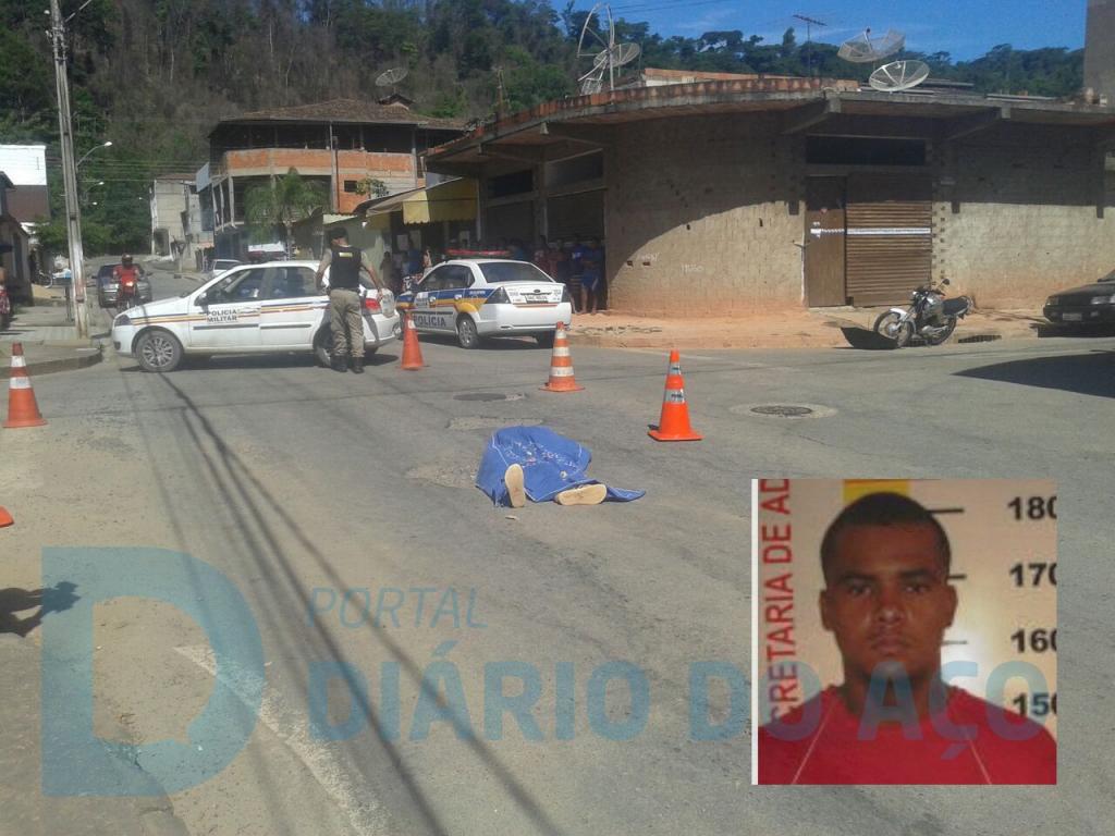 Alexsandro (no detalhe), foi morto a tiros por dois homens em uma motocicleta