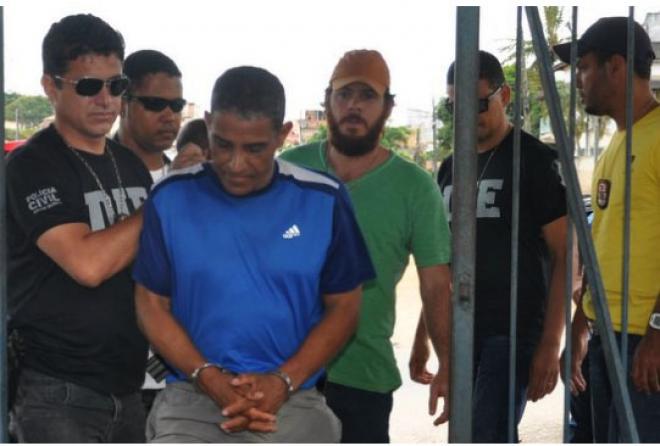  Luiz Carlos Pereira de Brito, o Garrincha, preso por policiais em Porto Seguro, Bahia