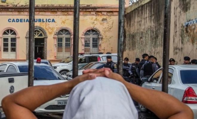 O policiamento no local já havia sido reforçado e as visitas na unidade estavam suspensas
