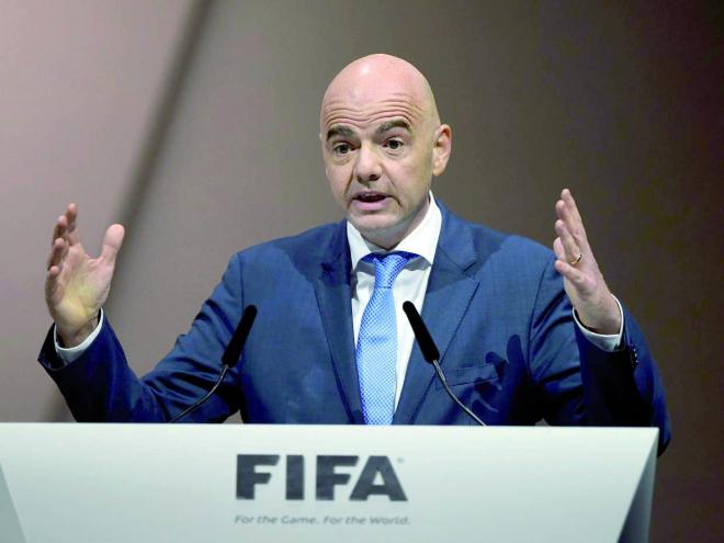 Decisão do presidente da Fifa, Gianni Infantino, é esperada para esta terça-feira
