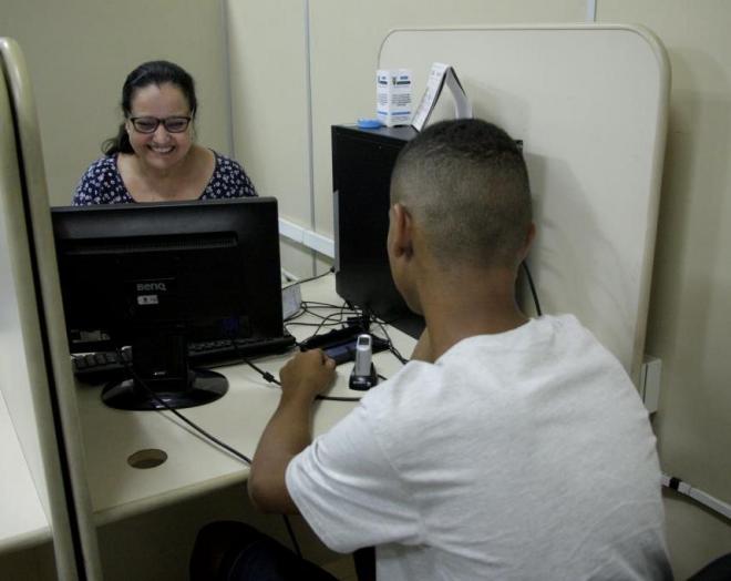 Atendimento é feito de segunda-feira a sexta-feira, das 12h às 17h, no segundo andar da prefeitura