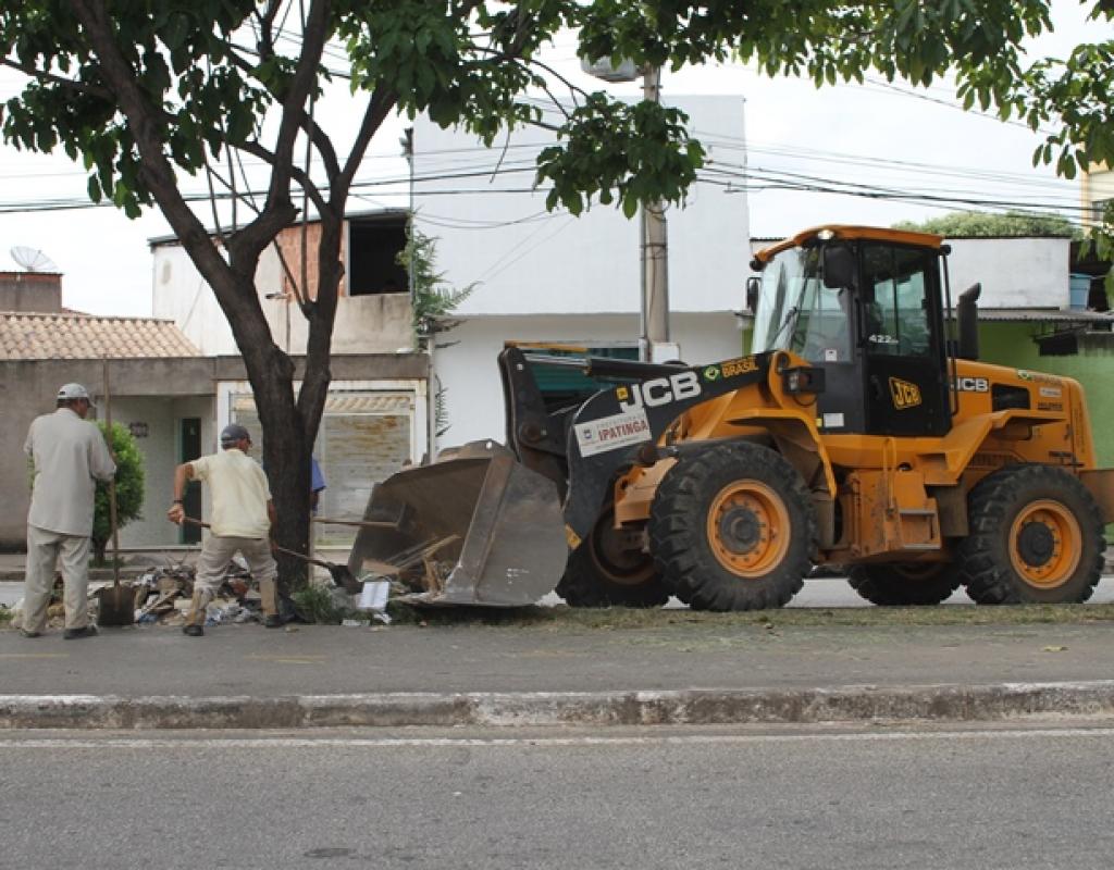 Prefeitura Municipal de Ipatinga - Toneladas de lixo são