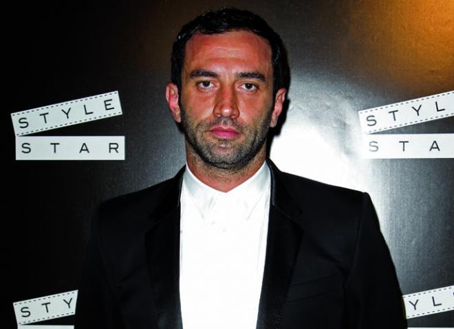 O estilista Riccardo Tisci está trocando de casa