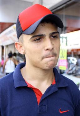 Hebert Salgado Silva, 17 anos, estudante – “Prefiro o horário convencional, porque minha hora de levantar no horário de verão é de madrugada, e pra dormir também esse calor incomoda bastante”.