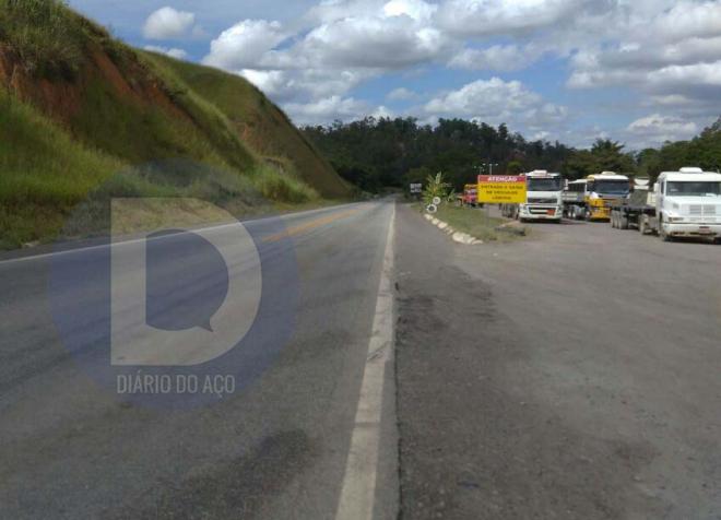 Depois da batida, ônibus foi parar na entrada do Tijota/Cipalan