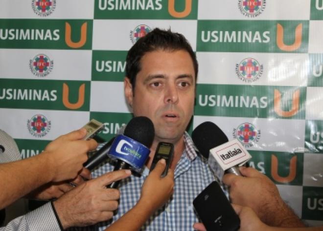 Cristiano Araújo acredita no retorno do time com a chegada do Amarildo