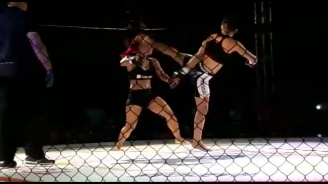 A lutadora pertence à categoria 52kg, porém disputará a de 57kg