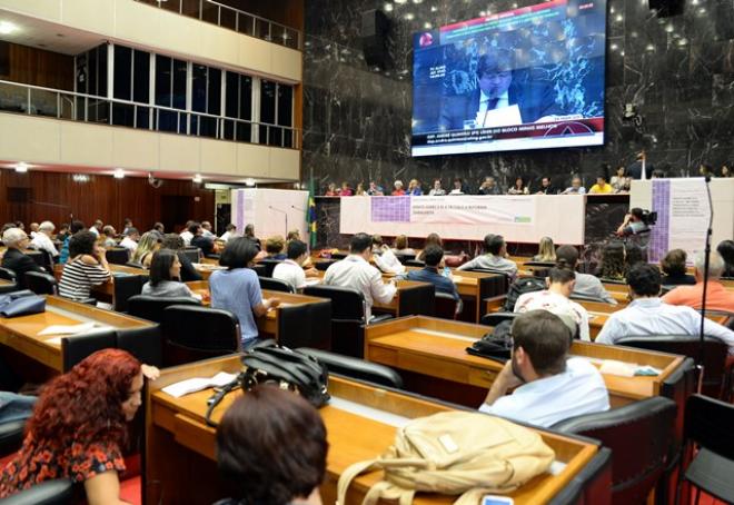 O fórum estadual sobre os impactos da reforma trabalhista foi realizado pela ALMG, em parceria com a Câmara dos Deputados