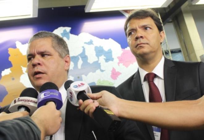 Antônio Fabrício de Matos e Eduardo Figueredo durante entrevista