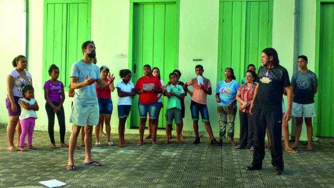 A população de Açucena se envolve de corpo e alma no projeto