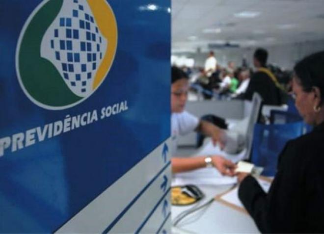 Maia acrescentou que existem opiniões divergentes sobre a redução para 62 ou 63 anos