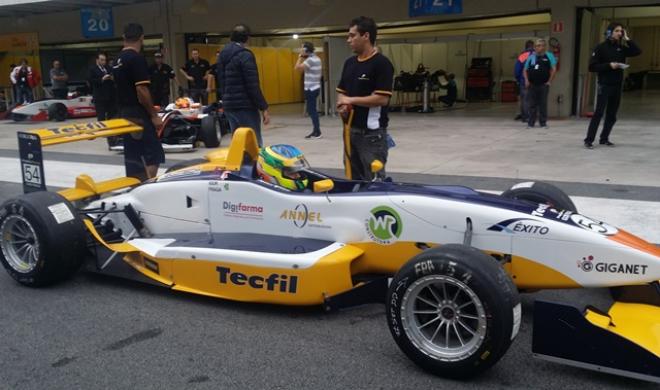 Igor Fraga é destaque em vários campeonatos internacionais de automobilismo 