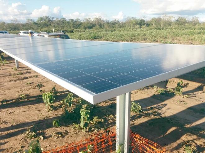 Painéis solares que utilizam peças com aço Usiminas
