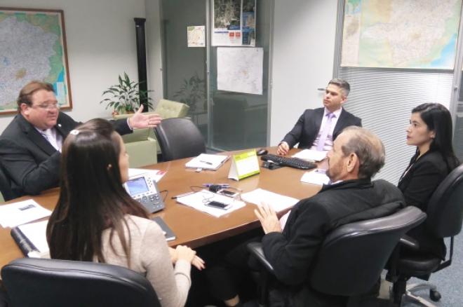 Reunião no DEER-MG tratou dos detalhes do licenciamento ambiental para retomada das obras em rodovia no Vale do Aço 