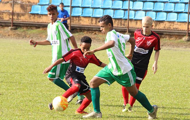 o Infantil do Rio Branco foi superior na partida e conquistou a vitória sobre o Esperança por 4 a 2. 