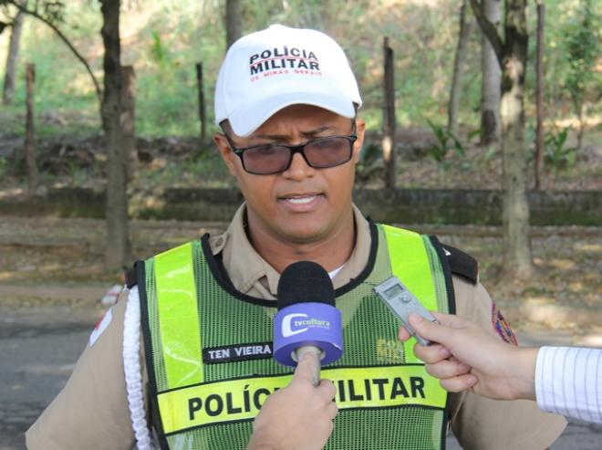 Tenente Marcelo Vieira destaca os riscos de dirigir um veículo sem o CRLV 2017