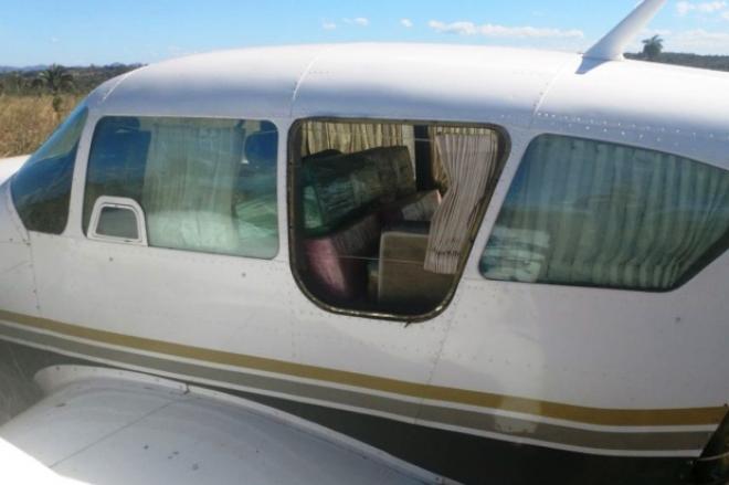 O avião interceptado pousou na zona rural do município de Jussara, Goiás