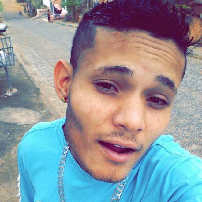 Paulo César Braga Neto, natural de Caratinga, e que completou 21 anos no dia 22 de março passado