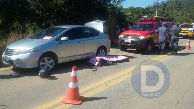 Equipes do Corpo de Bombeiros e do Samu estiveram no local para resgatar as vítimas