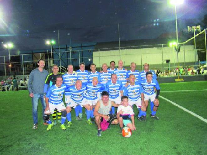 A equipe do Cariru Tênis Clube assegurou o vice-campeonato