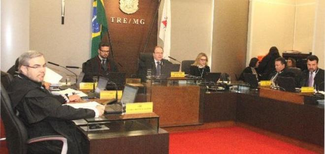 Tribunal Eleitoral mineiro reverteu a cassação do registro do prefeito eleito de Ipaba