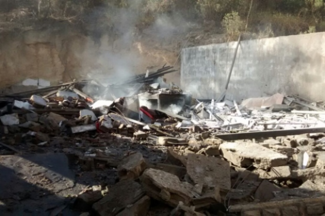 Explosão destruiu dois barracões da fábrica