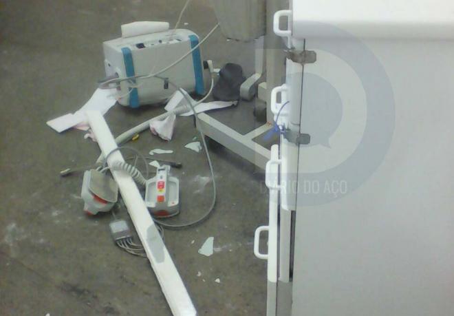 Um dos equipamentos destruídos