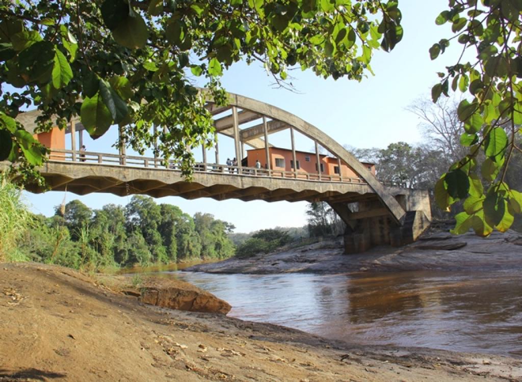 Ponte Perdida, localizada no extremo oeste do Perd, abriga laboratórios de pesquisas